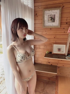 Rin Miyauchi Swimsuit Bikini Gravure Under the Same Sky 2021029