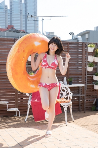 Risa Sawamura Floral Frilled Bikini012
