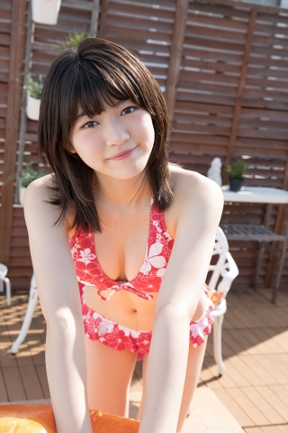 Risa Sawamura Floral Frilled Bikini019
