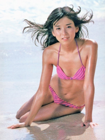 Naomi Kawashima swimsuit bikini gravure Idol birth009