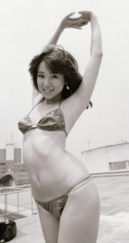 Naomi Kawashima swimsuit bikini gravure Idol birth029