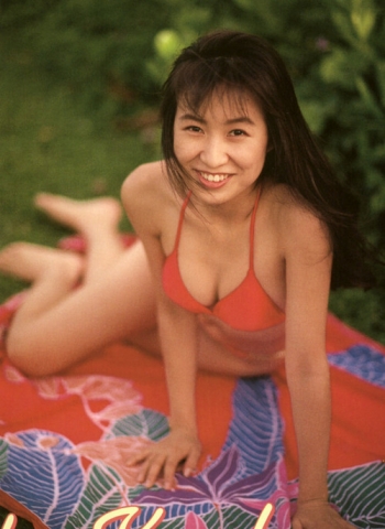 Moriguchi Hiroko swimsuit bikini gravure 1985 debut010