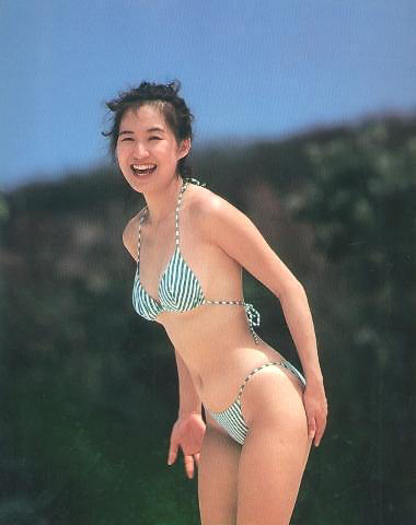 Moriguchi Hiroko swimsuit bikini gravure 1985 debut018