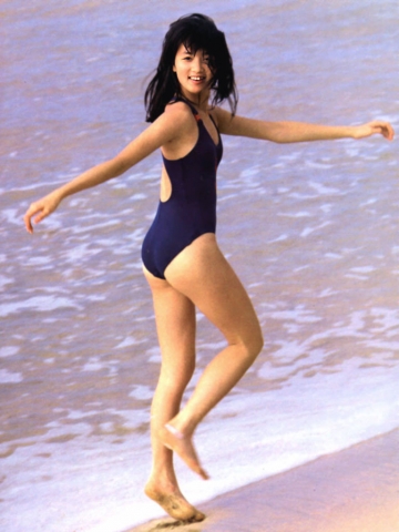 Yoko Ishino swimsuit bikini gravure 1985 debut020
