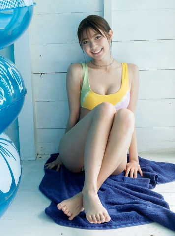 Asuka Kawazu Camping swimsuit gravure019