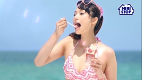 Mihana Hirose Bikini CM Mini Stop Halo Halo Nerin Milk Strawberry014