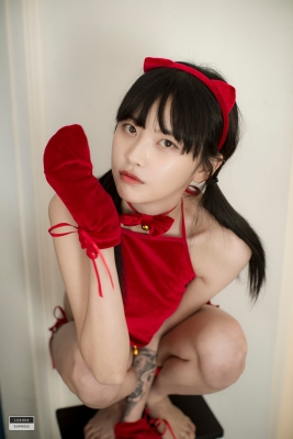 Red string bikini Korean girl017