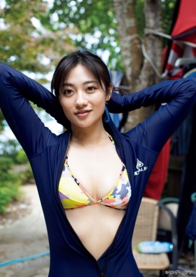 The erotic body of Kazusa Okuyama, Japans most successful actress010