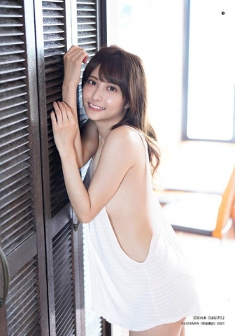 Is it an angel behind the seductive smile of Reia Hanasaki011