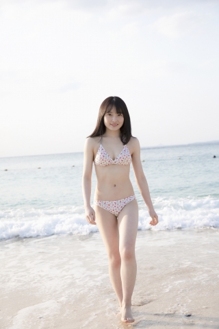 Chisaki Morito Morning Musume To the sea023