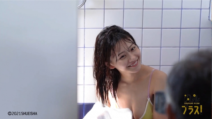 I havent seen Asakura Yui in a swimsuit since her elementary school pool class049