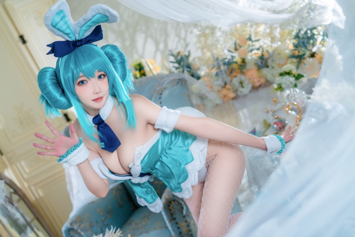 Bunny Girl Hatsune Miku White Rabbit ver Erotic Cosplay Sexy Cosplay 016