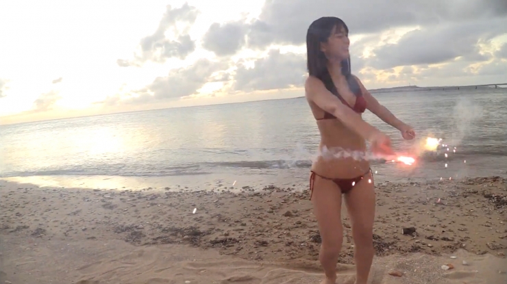 Nanami Sakira Healthy Red Swimsuit Bikini Fireworks Sunset Sea Beach056