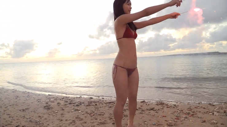 Nanami Sakira Healthy Red Swimsuit Bikini Fireworks Sunset Sea Beach052