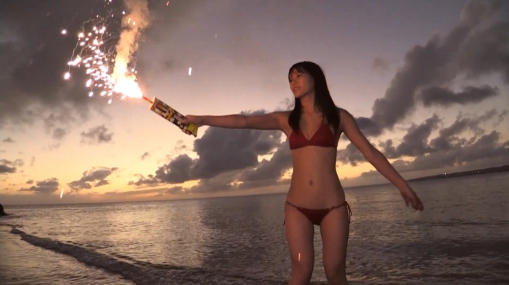 Nanami Sakira Healthy Red Swimsuit Bikini Fireworks Sunset Sea Beach074