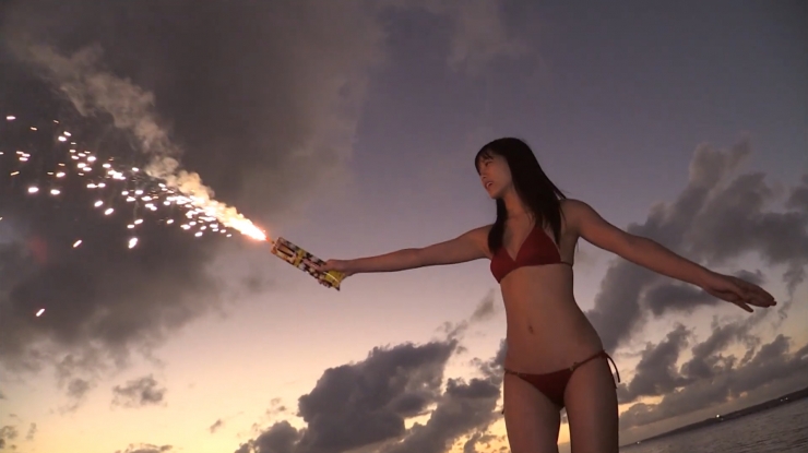 Nanami Sakira Healthy Red Swimsuit Bikini Fireworks Sunset Sea Beach076