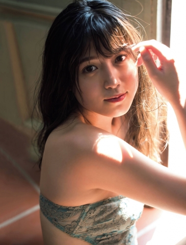 Tamayo Kitamukai the Cinderella of the gravure world has come back with a more adult look006
