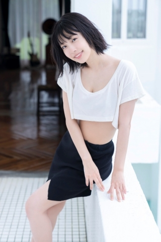 Midori Nagatsuki newly started her career as an actress003