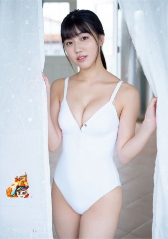 Karen Izumi swimsuit bikini004