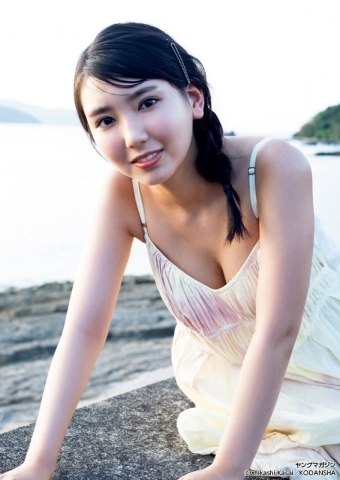 Aika Sawaguchi y Swimsuit Bikini hh008