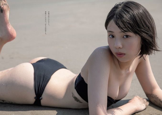 Hina KIKUCHI Swimsuit Bikini003