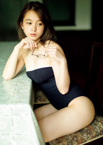 Erika Haneda swimsuit bikini n001