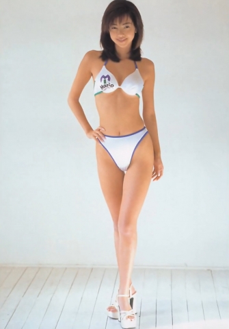 Miki Munemasa Swimsuit Bikini022