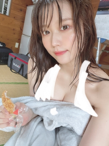 Yuka Kohinata Swimsuit Bikini h033