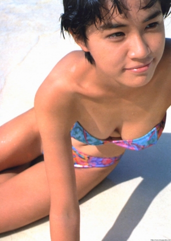 Yoshie Okuyama swimsuit bikini023