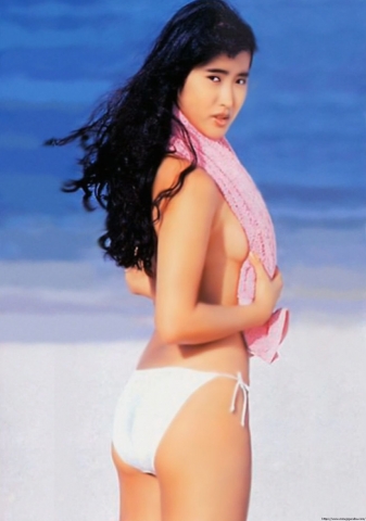 Tomomi Eguchi Swimsuit Bikini003