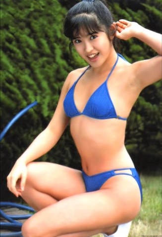 Tomomi Eguchi Swimsuit Bikini016