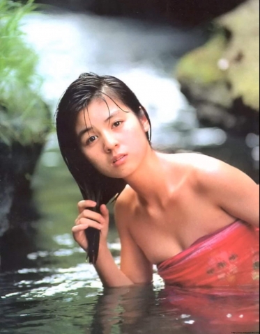 Ryoko Sano swimsuit bikini002