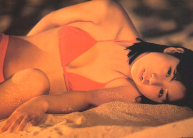 Ryoko Sano swimsuit bikini025