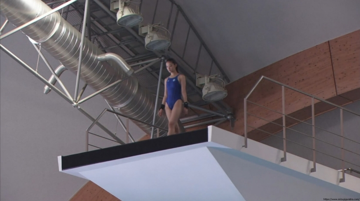 Takeemi Swimming Race Swimsuit GOLD Drama094