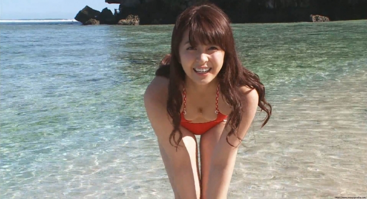 Yurina Yanagi Oranje Bikini092