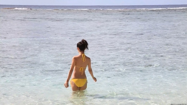 Kaede Hashimoto Yellow Bikini BeachAina misaki 26 years old nude153