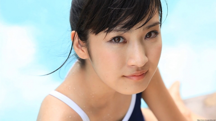 Kaede Hashimoto School SwimsuitKaede Hashimoto Yellow Bikini BeachAina misaki 26 years old nude035