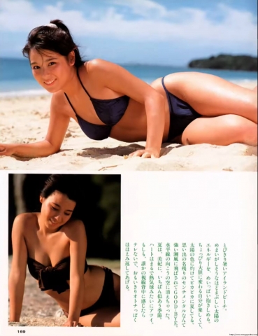 Miki Ito Swimsuit Bikini005