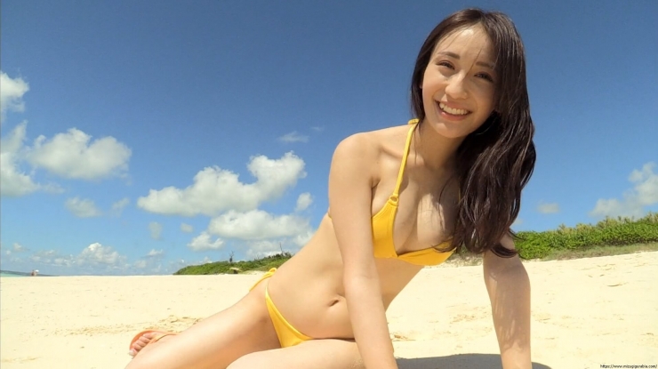 Aima Ito Yellow Bikini Beach135