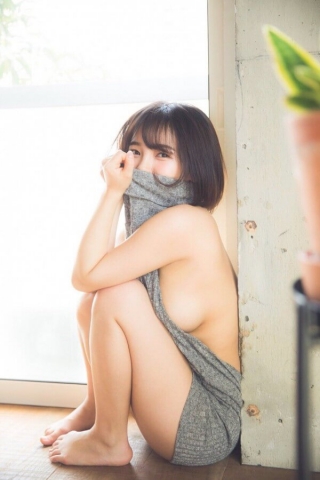 Tomomi Kahara Swimsuit Bikini rw009
