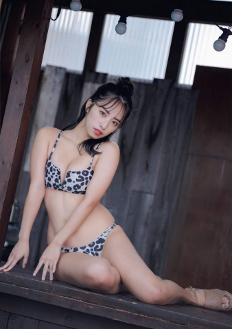 Mizuki Takanashi Swimsuit Bikini r006