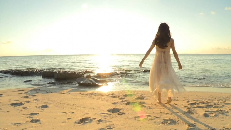 Aima Ito Sunset Beach and Her001
