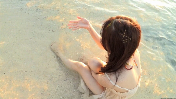 Aima Ito Sunset Beach and Her016