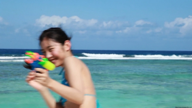 Risako Ito Water gun in swimsuit Polka dot bikini14
