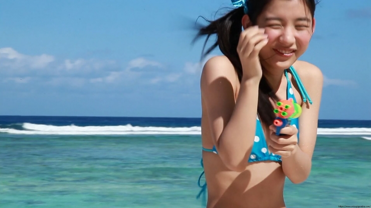 Risako Ito Water gun in swimsuit Polka dot bikini15