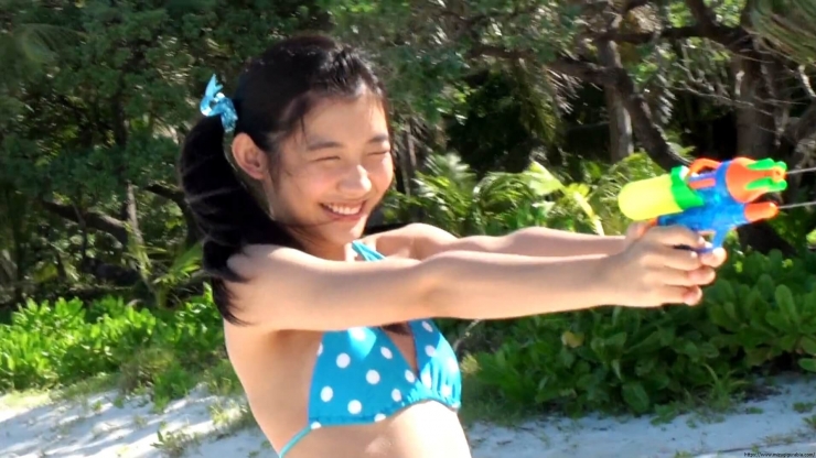 Risako Ito Water gun in swimsuit Polka dot bikini29