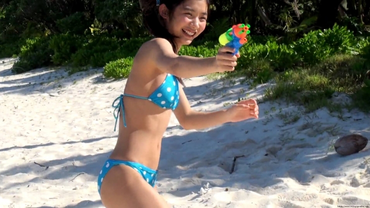 Risako Ito Water gun in swimsuit Polka dot bikini46