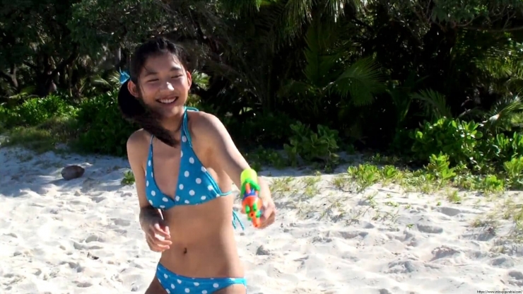 Risako Ito Water gun in swimsuit Polka dot bikini80
