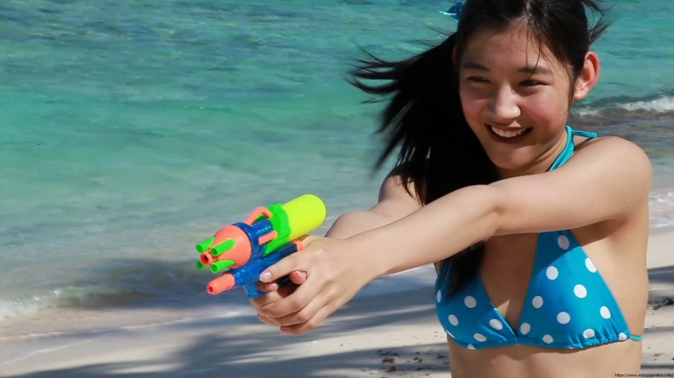 Risako Ito Water gun in swimsuit Polka dot bikini84