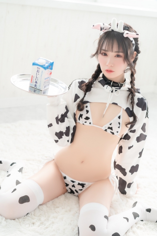 牛柄ビキニ・Milk-Girl Cosplay マイクロビキニコスプレ画像 37